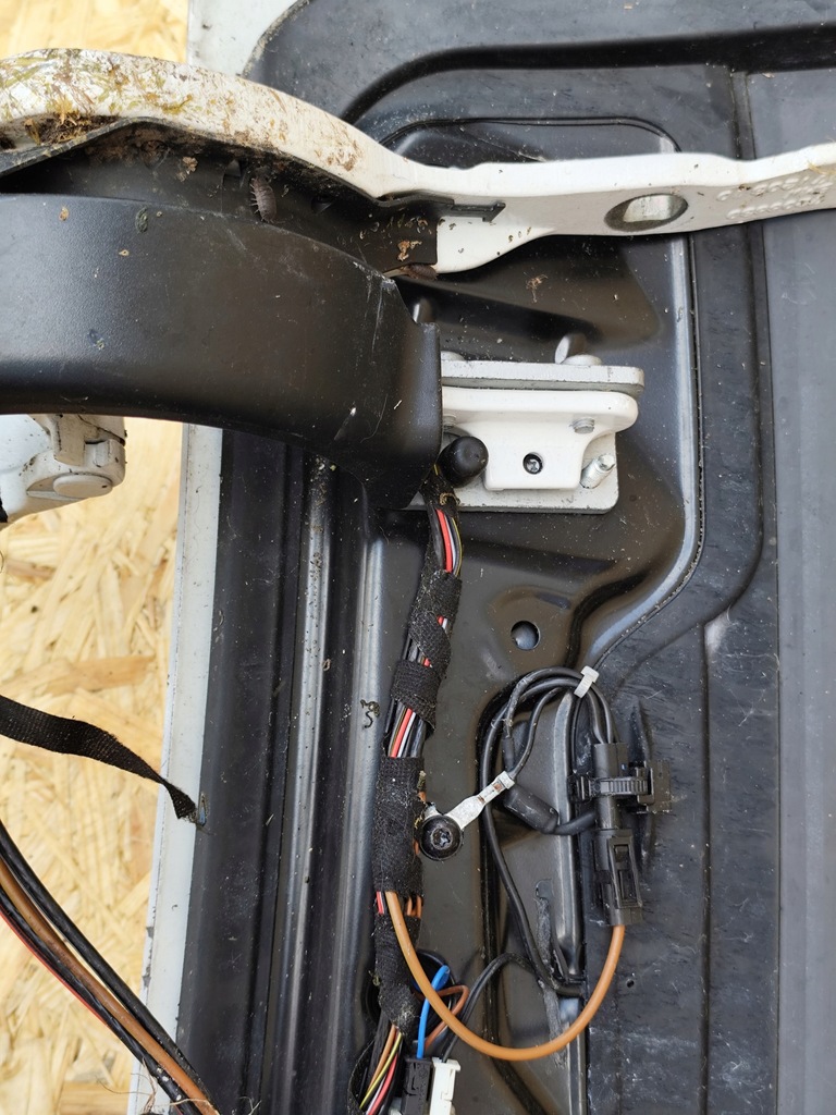 фото №13, Стекло крышка багажника задняя задняя bmw 5 f10 kombi комплектная петли дворник доставка