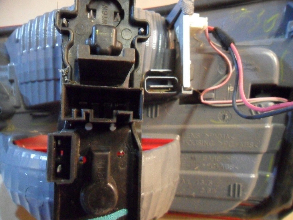 Bmw x3 f25 фара w крышке  левая повреждённый led Киев