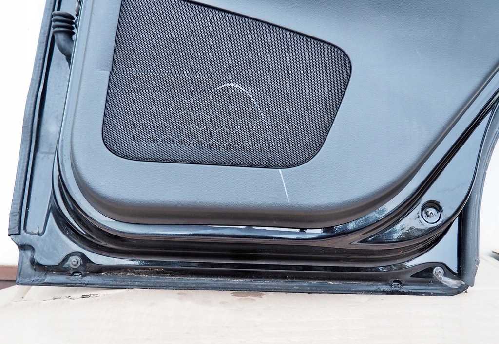 фото №8, Volvo v50 двері праве задня задні колір 019 чорні ładne