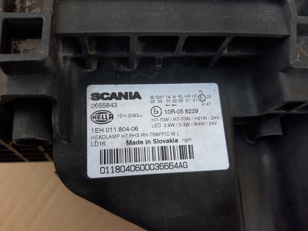 фото №10, Scania r s фара правый лампа h7 кронштейн рамка