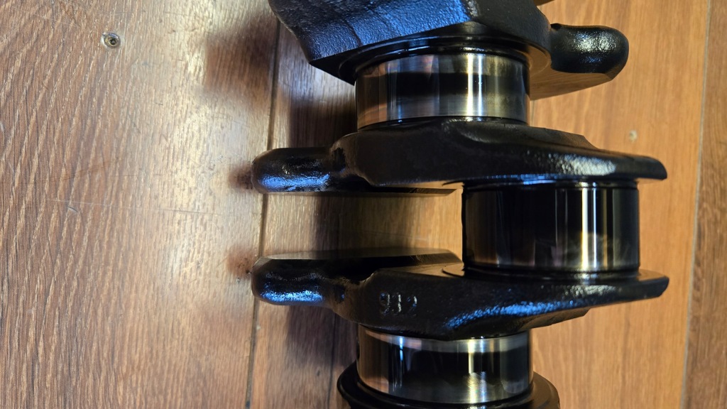 Volvo s60 v60 2.4 d5 wał колінчастий 93.2 d5244t15 Ціна