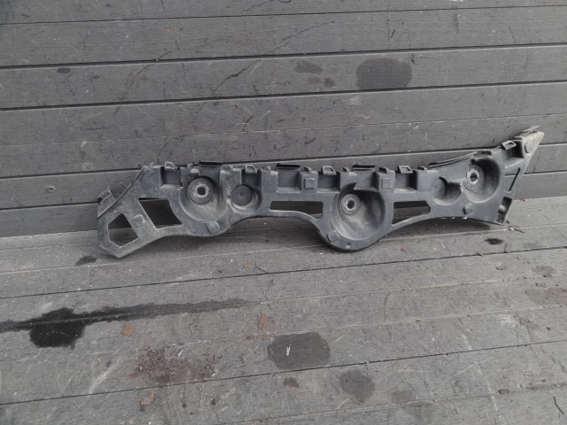 фото №1, Dacia logan 19 lift sedan напрямна бампера правий задня