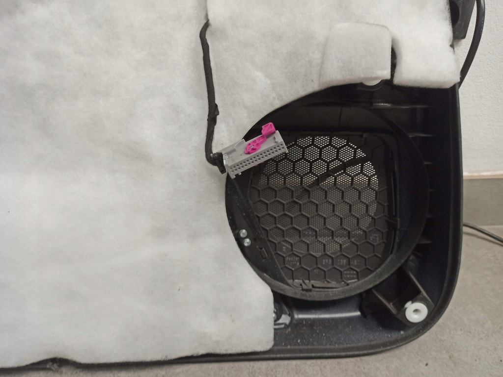 фото №11, Audi a3 8p 3d обшивка двері правий передній 8p3867106