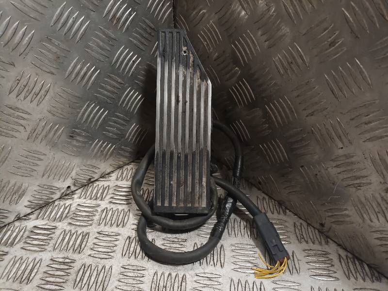 Купити Потенціометр газу renault premium magnum dxi 7421111164