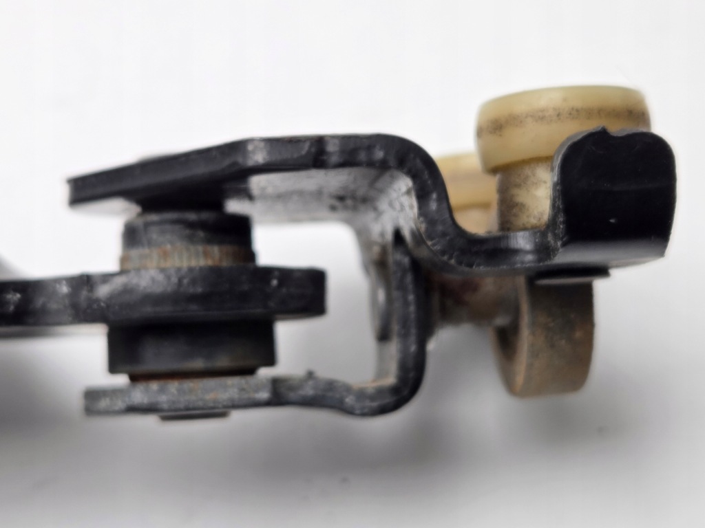 Ролик направляющая дверь правый задний  9816964880 partner berlingo proace 18-23 Недорого