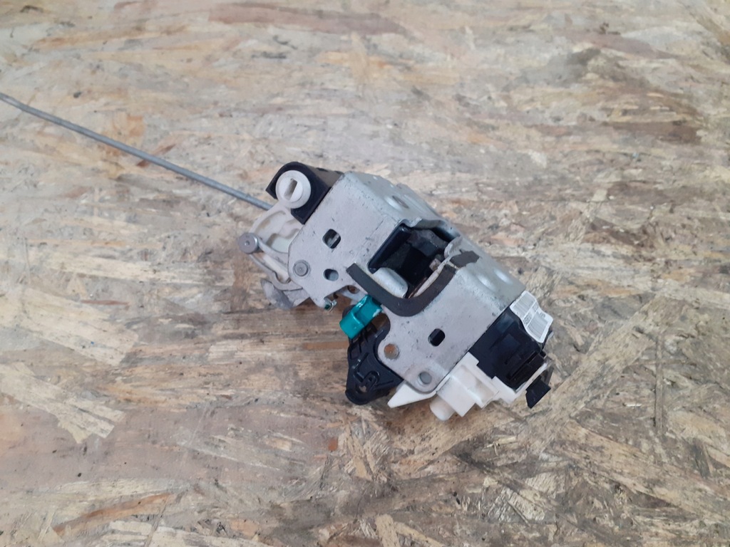 фото №1, Dodge ram 1500 iv замок дверь левый задняя 04589651ad