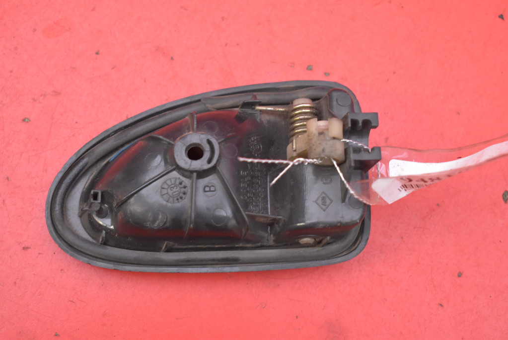 фото №5, Ручка внутрішня ліва перед czarna 8200028994 nissan primastar 1 i 02-06