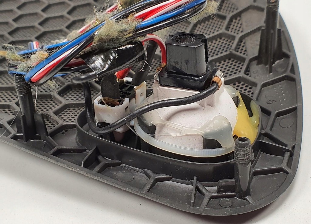 фото №5, Накладка динаміка правий задня volvo c70 i cabrio