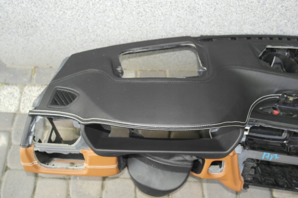 Bmw m3 m4 competition f80 f82 f83 приборная панель панель  приборная панель puplpit полка с Разборки