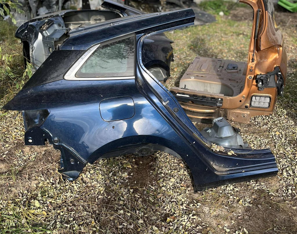 фото №1, Renault megane iv kombi четверть крыло правая правый задняя задний