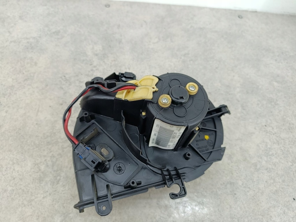 Вентилятор обдув, воздуходувка citroen jumpy ii 1401366880 denso 2.0 hdi Недорого