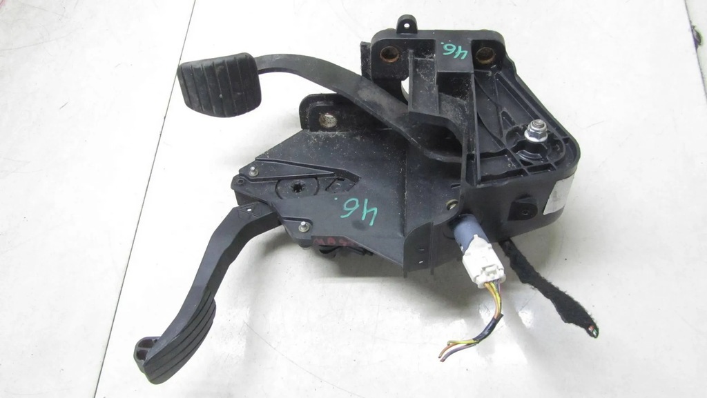 фото №1, Master movano iii педалі 180101626r 10-