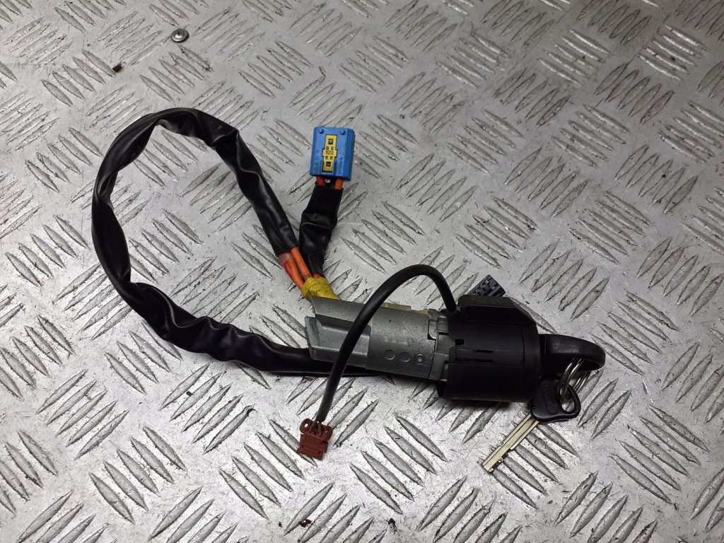 фото №1, Замок зажигания с ключ peugeot 206 9641551180