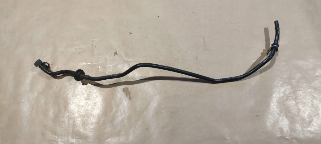 фото №1, Mercedes w221 s500 6.3 шланг трубка вакуум