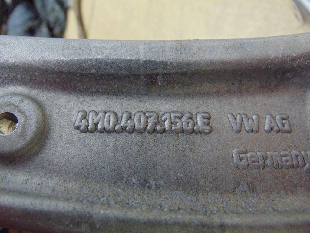 фото №14, Поворотный кулак правая перед рычаги audi q7 4m0407560 4m0407156e