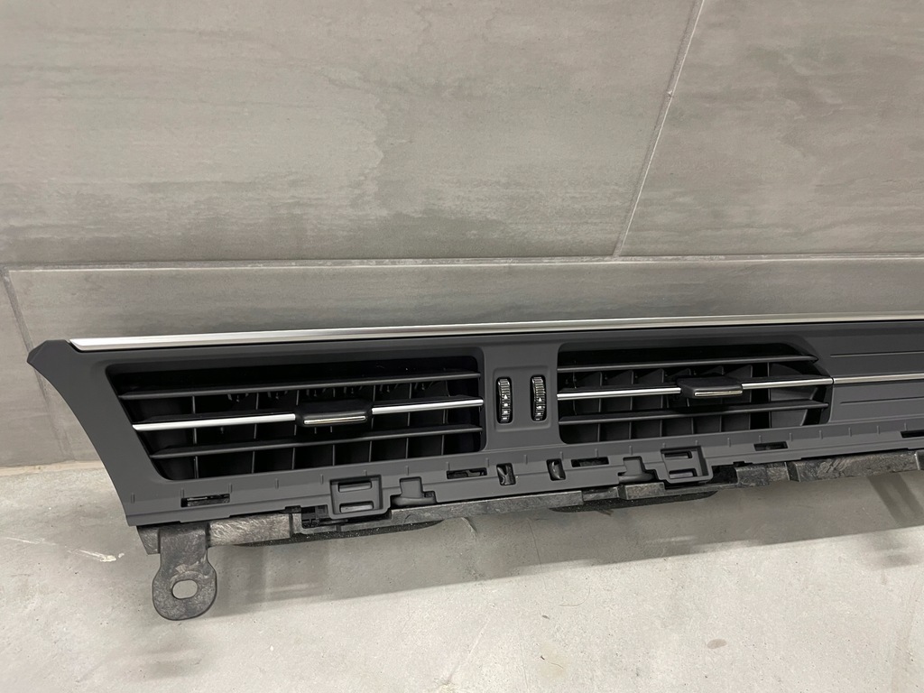 фото №5, Решётка обдув консоли a6 c8 4k1820902 idealna