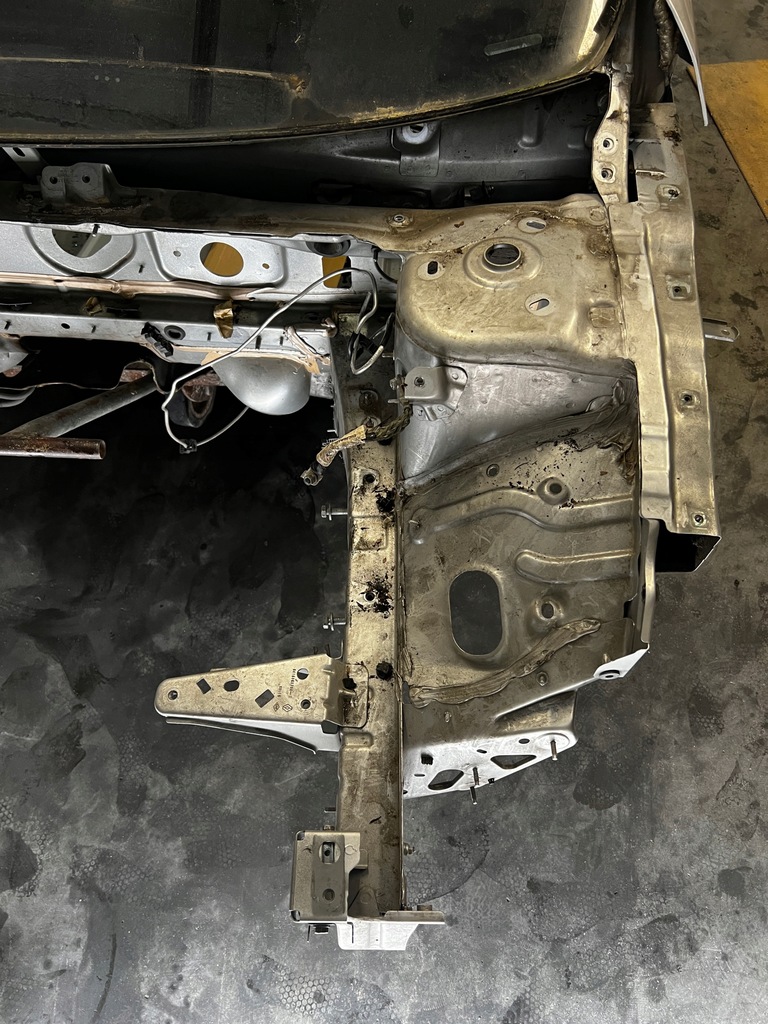 фото №4, Четверть лонжерон порог подкрылок левая renault megane iv hb ted69