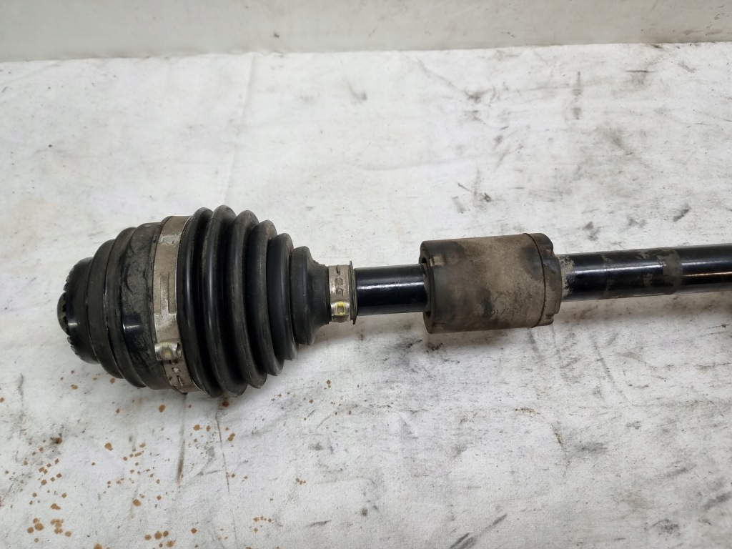 фото №2, Bmw 1 f40 привідний вал перед права