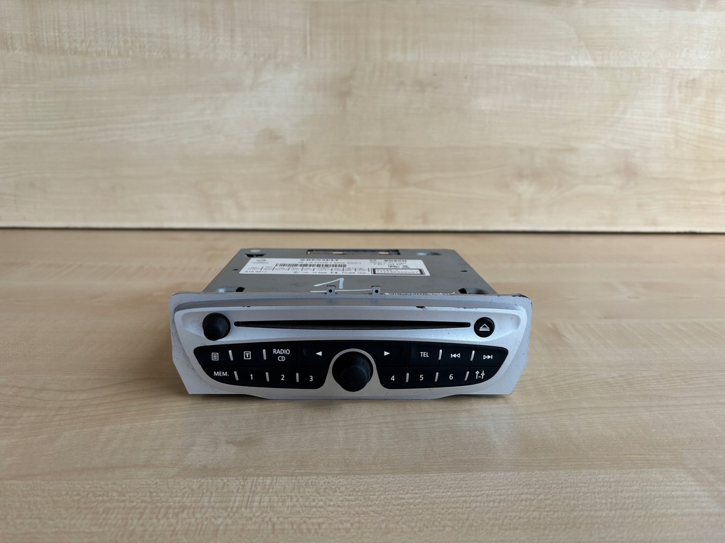 фото №1, Renault scenic megane iii радио 281150743r