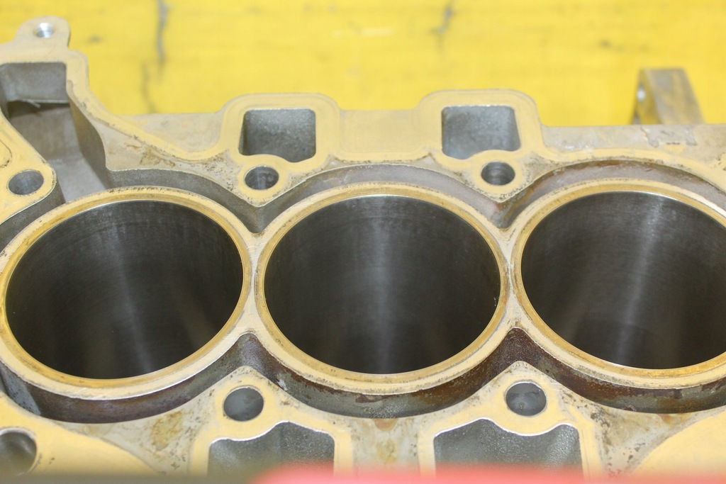 фото №5, Блок двигуна peugeot 208 citroen opel 1.2 thp purtech hn01 9676012010 10xv