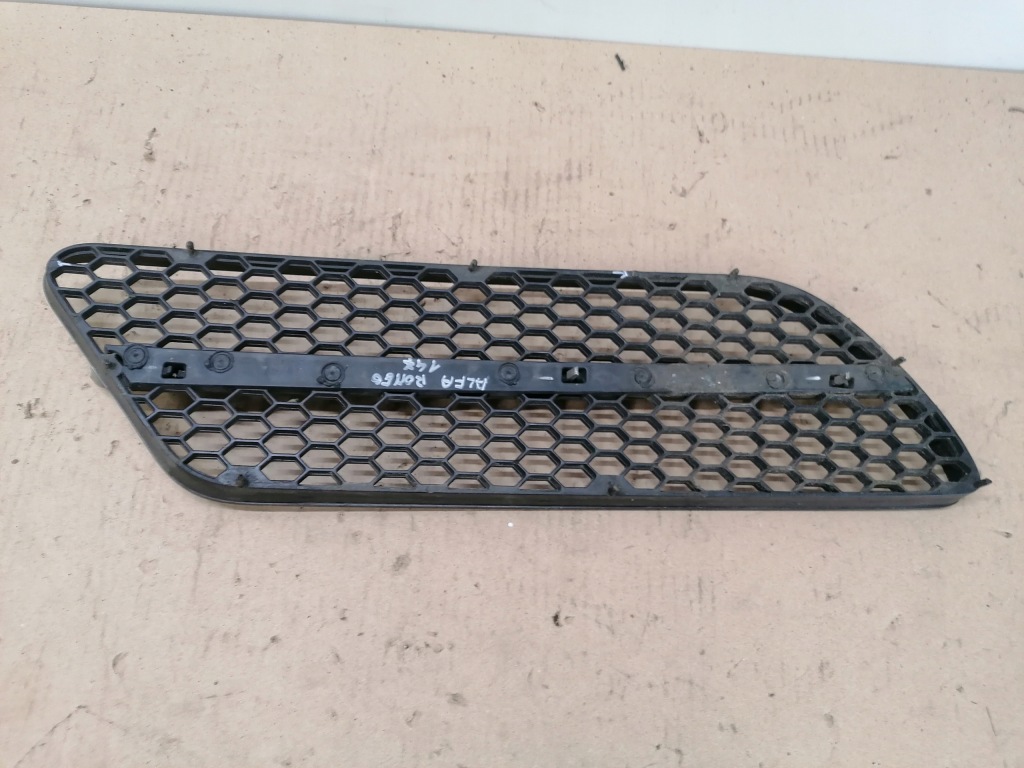 фото №5, Решітка ліва бампер перед alfa romeo 147 lift