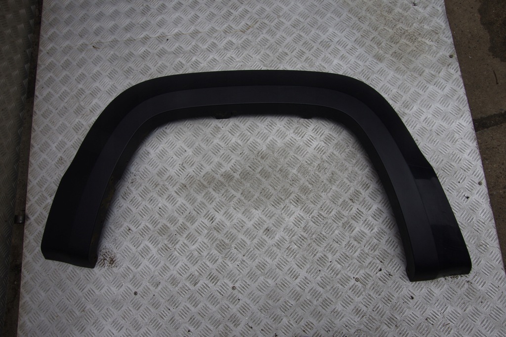 фото №1, Молдинг крыла задняя задний правая amarok
