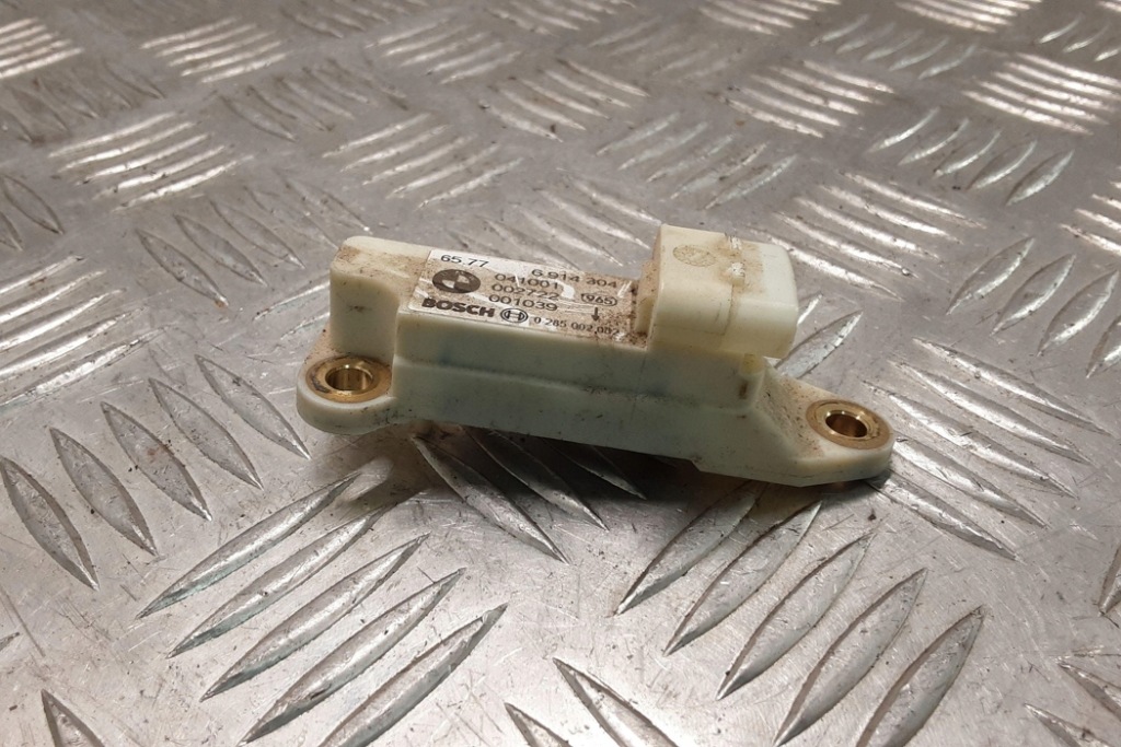 фото №1, Правый боковой датчик удара mini cooper r50, r53 65776914304 1.6l