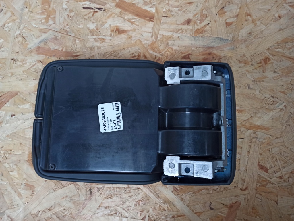 фото №5, Подлокотник кожаный audi q7 4m чёрный 4m0864207f
