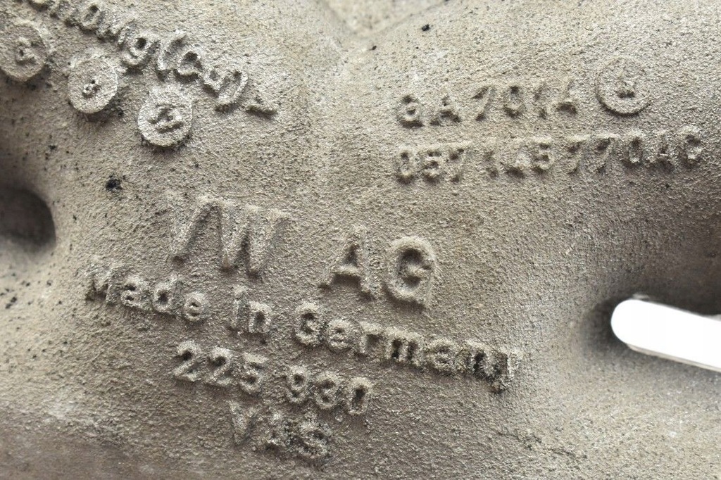 фото №4, Шланг труба повітря 057145770ac 4.0d audi sq7