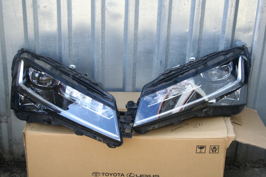 фото №1, Skoda superb 3 lift full led - правая i левая.