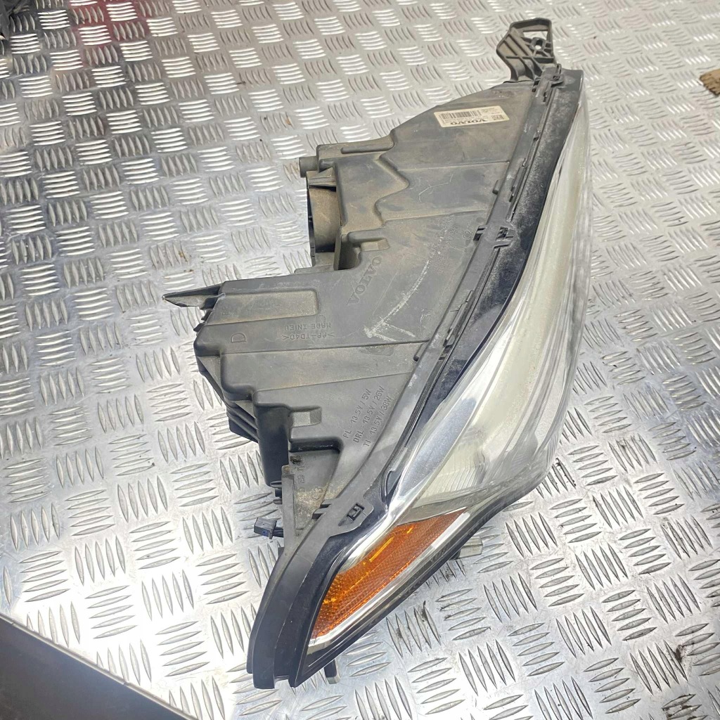 Фара правый перед full led америка xc90 2 4 модули 31446687 Киев