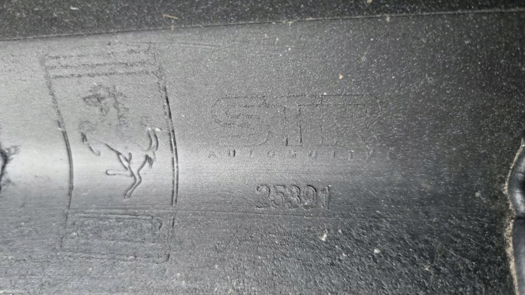 Ferrari portofino f164 2017- бампер задний 088981000g Киев