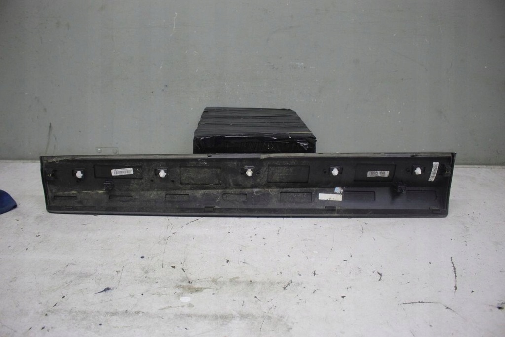 фото №2, Молдинг na дверь правая перед vw t-roc r-line 2gm854940j