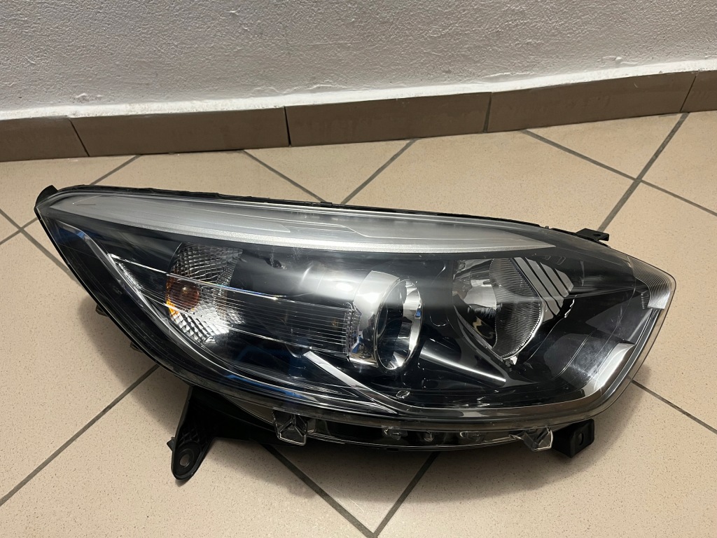 фото №1, Renault captur 1 i 13- лампа передняя перед правая