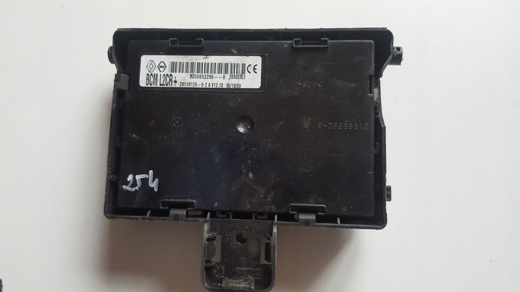 фото №1, Renault clio iii модуль 8200652286-b