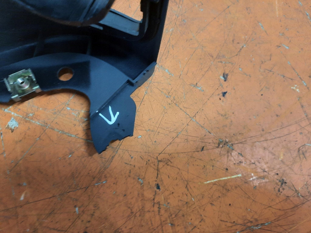 фото №9, Audi a3 i 96-00 захист колонки pod кермо 8l1857919