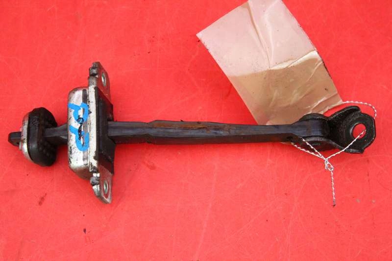 фото №6, Ограничитель дверь правый перед chevrolet captiva 06-11