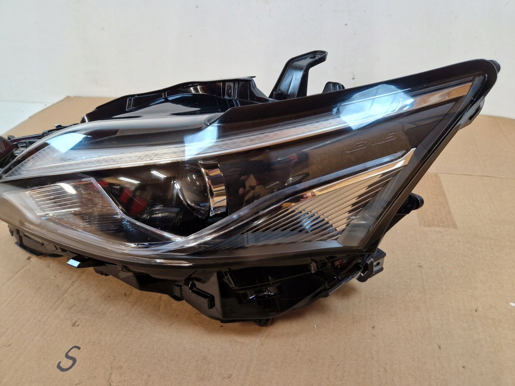 Lexus ct200h рестайлинг  фара передняя левая перед full led Доставка