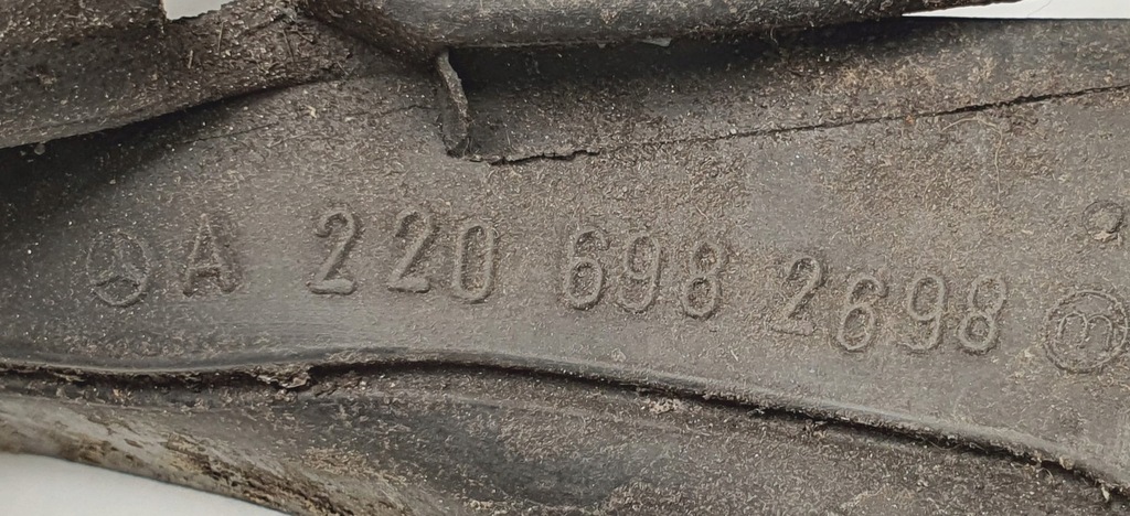 фото №6, Молдинг скло лобове права mercedes w220