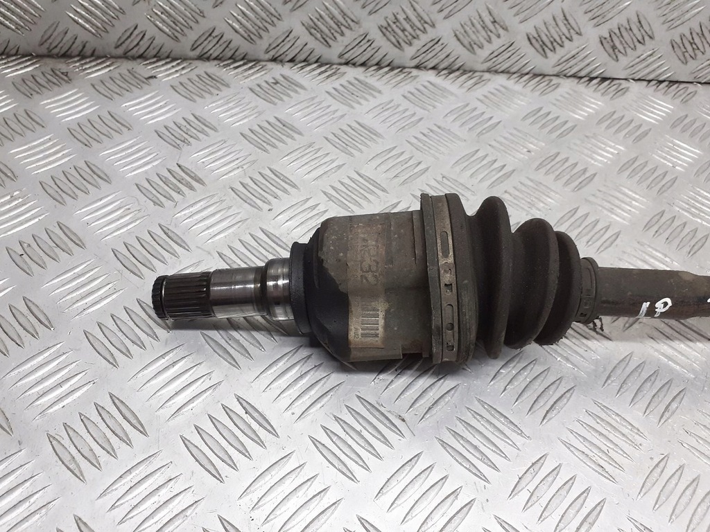 фото №2, Приводной вал левая короткий toyota scion