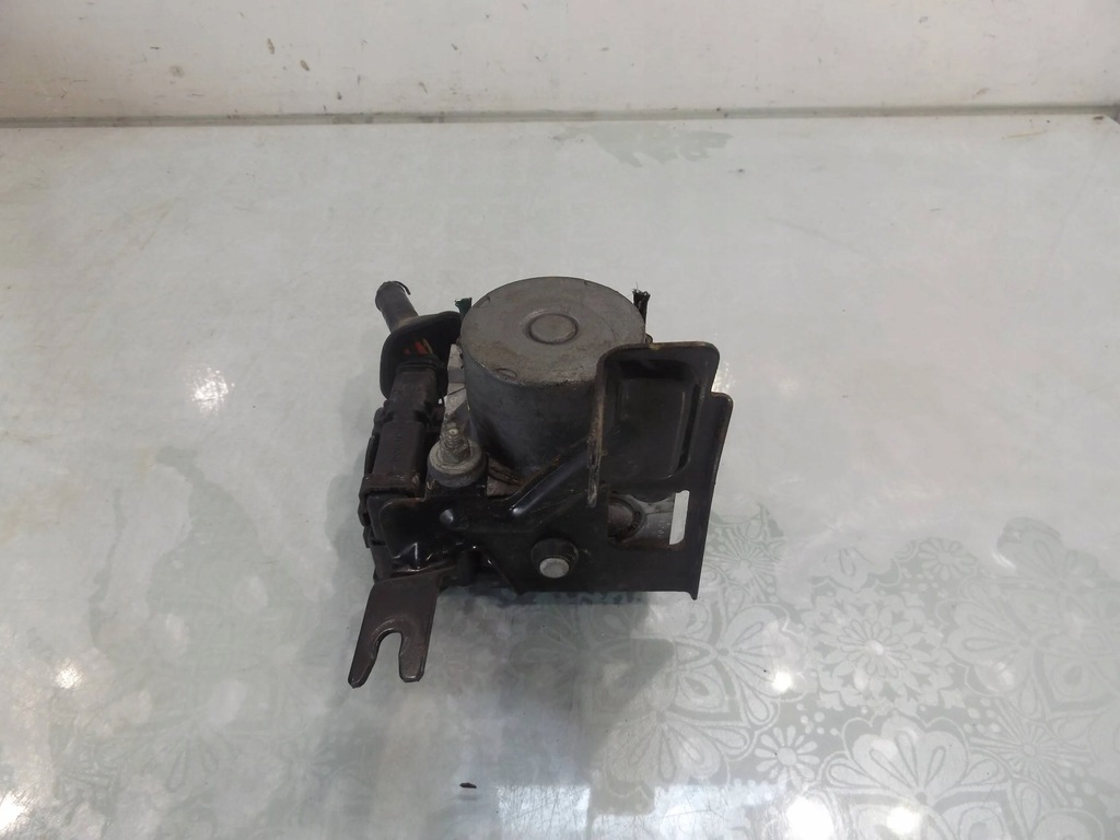 фото №1, Modus 1,5dci насос abs 8200129951