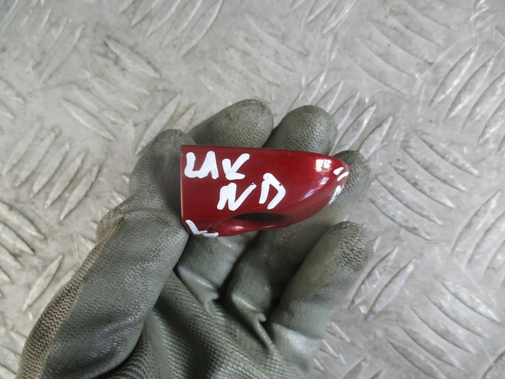 фото №4, Заглушка ручка левый перед hyundai i30 i 1.6 crdi 07-12 r.