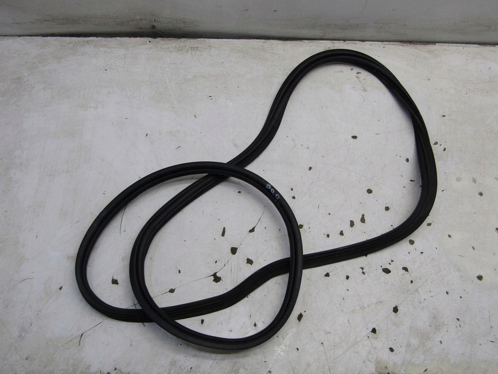 фото №1, Прокладка кришки багажника задній jeep renegade