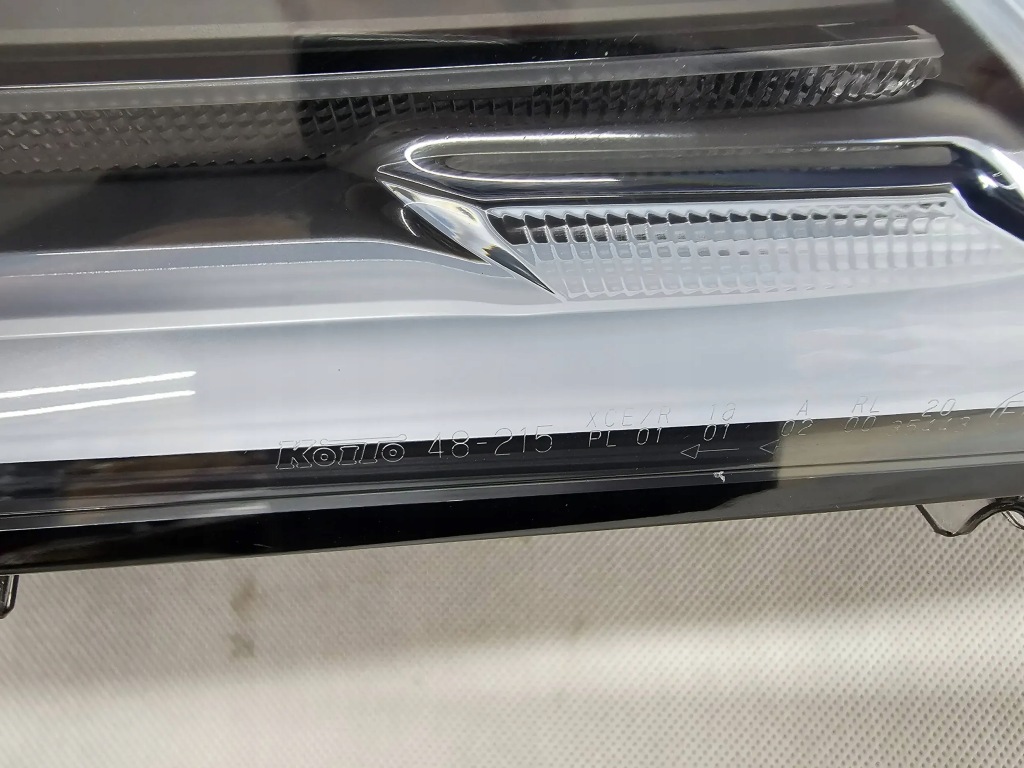 Lexus rx iv рестайлінг  350h 2019 фара перед передня правий full led європа Зі Шроту