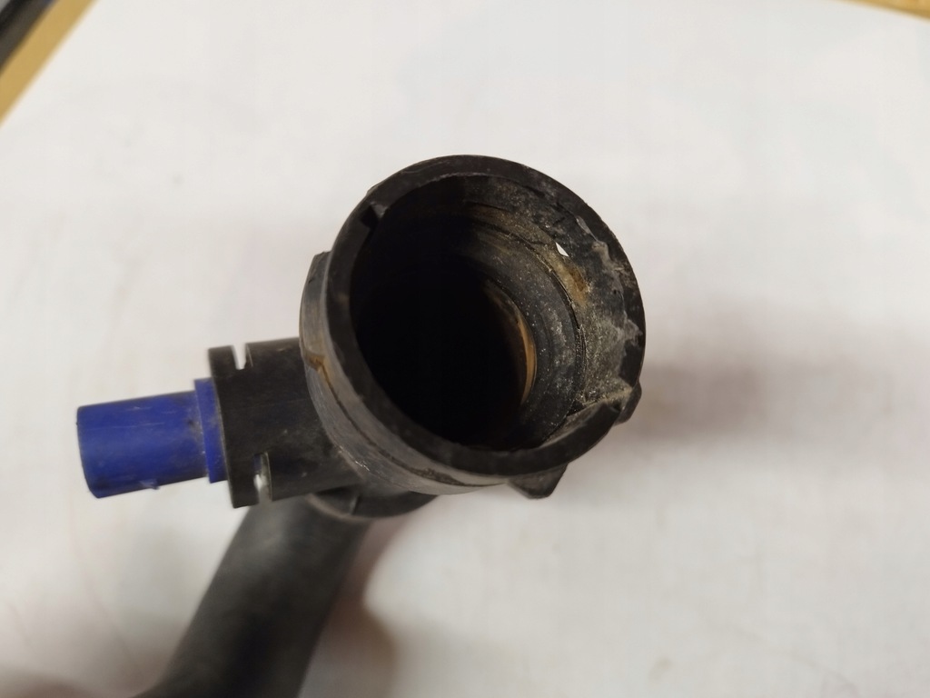 фото №7, Audi a4 b5 lift 2.8b wąż труба системи охолодження 8d0121049d