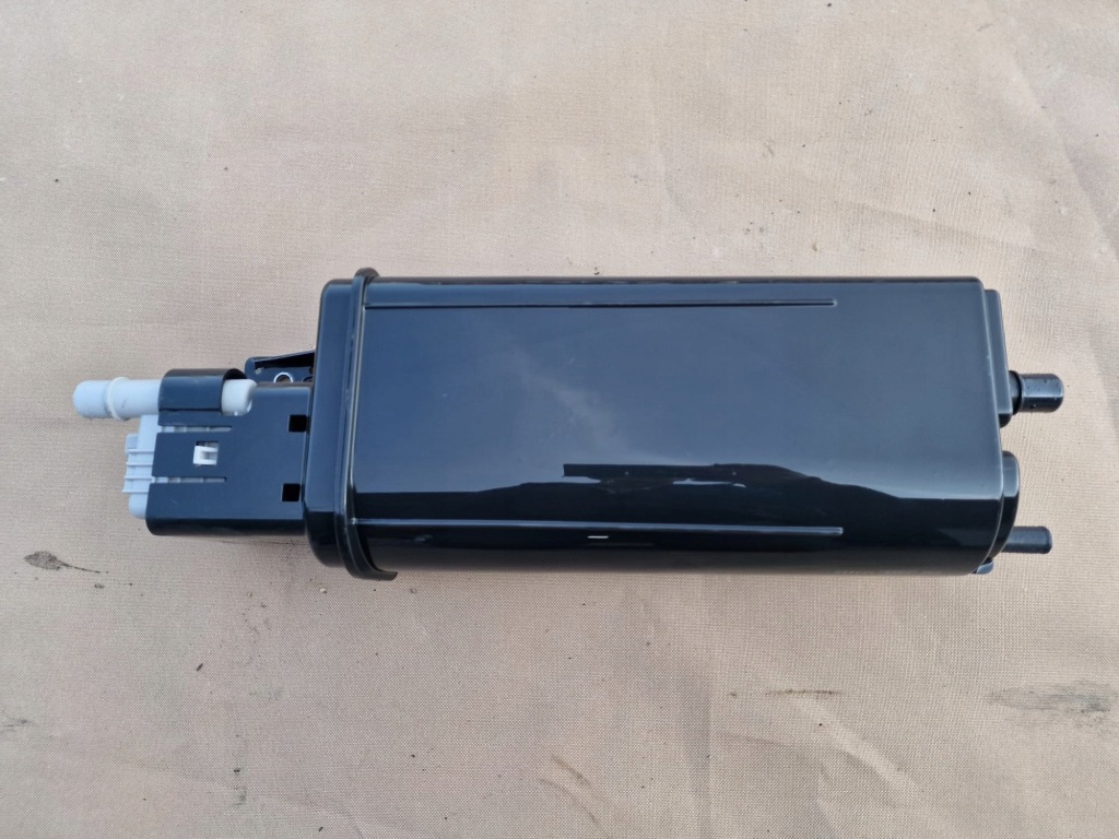 Купить Корпус фильтра угольный toyota chr c-hr