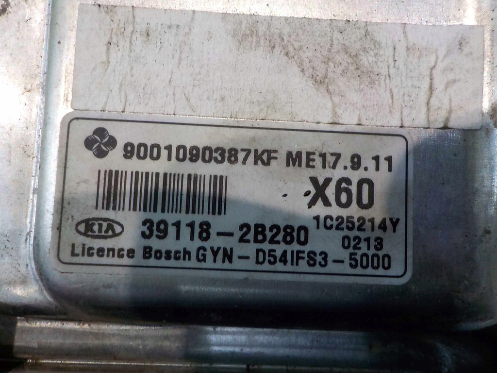 фото №4, Kia venga 13r 1.4 b блок керування двигуна 39118-2b280