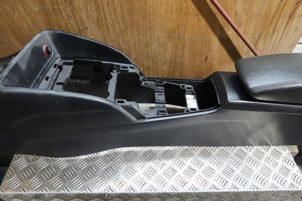 фото №12, Туннель средний audi a3 8v 8v1863241