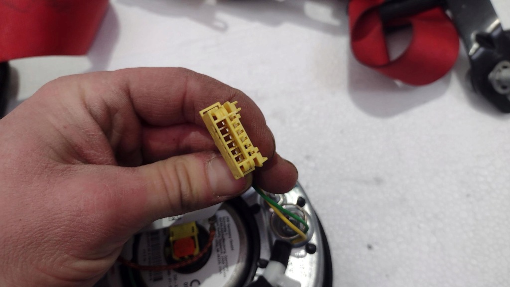 Mercedes c-klasa w205 купе рестайлинг  c43 amg ремень ремни подушка подушка безопасности красные с Разборки