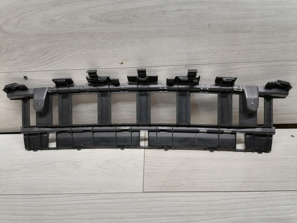 фото №6, Mercedes w205 направляющая бампера задняя 2a2058852314